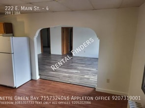 222 E Main St in Chilton, WI - Building Photo - Building Photo