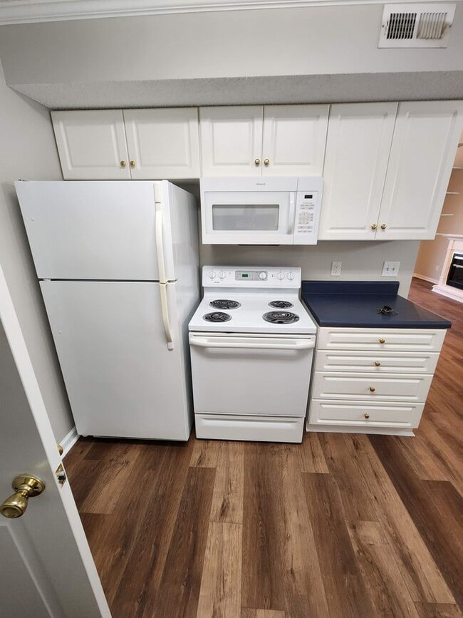 1730 Oakdale Terrace Blvd, Unit 7 in Florence, SC - Foto de edificio - Building Photo