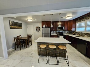 190 Eleu Pl in Kihei, HI - Building Photo - Building Photo