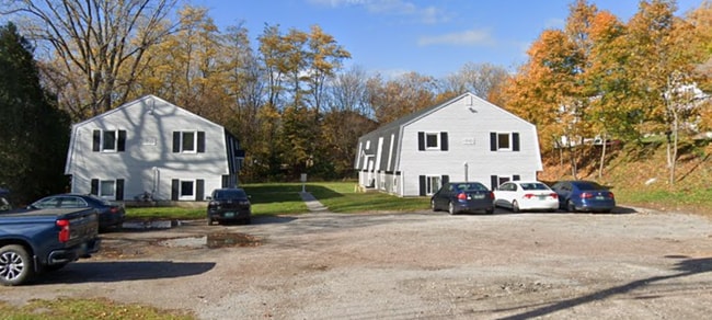 9 Elm St, Unit 9 Elm Street Unit D in Winooski, VT - Building Photo - Building Photo