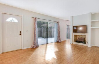 2111 21st Ln in Palm Beach Gardens, FL - Building Photo - Building Photo