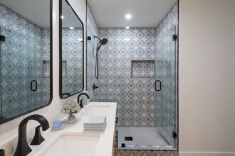 6702 Saranac St in San Diego, CA - Building Photo - Building Photo