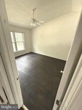 136 Cox Rd in Huntingtown, MD - Building Photo - Building Photo