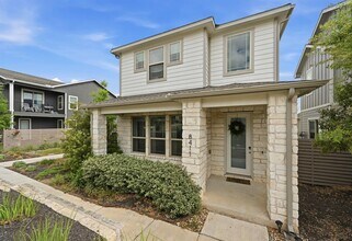 8411 Leroi Dr in Austin, TX - Building Photo - Building Photo