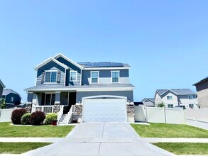 12104 Broken Arch Ln in Herriman, UT - Building Photo - Building Photo