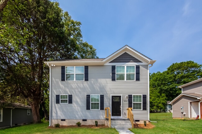 property at 607 N Scruggs St