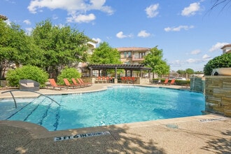 Villas di Lucca in Mansfield, TX - Building Photo - Building Photo