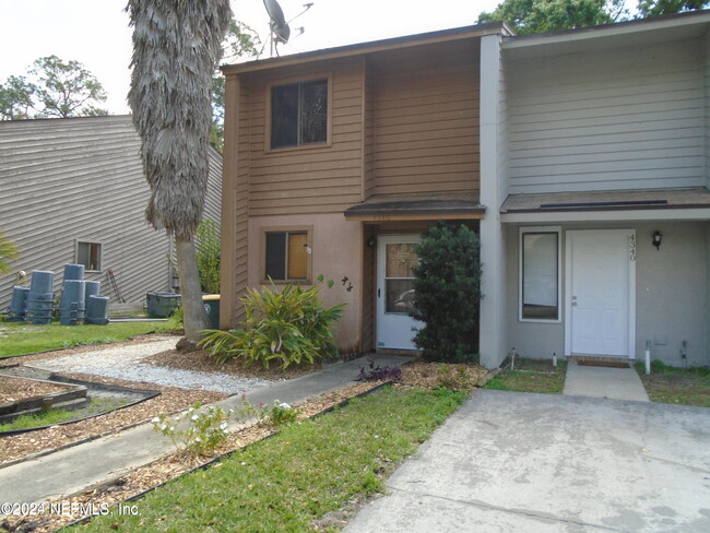 property at 4346 Windergate Ct