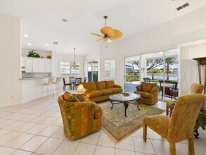 21809 Masters Cir in Estero, FL - Foto de edificio - Building Photo