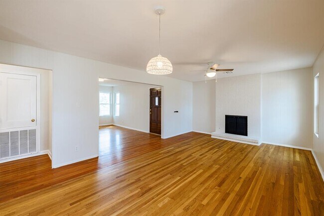 1400 Ruth Ave