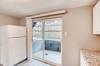 2517 Kingston St, Unit #2 in Aurora, CO - Building Photo - Building Photo