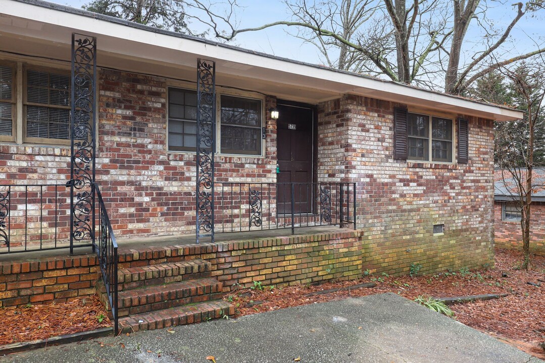 5737-5739 Alabama St SW in Austell, GA - Foto de edificio