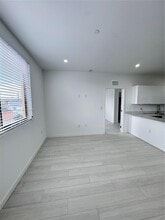 909 E 24th St in Hialeah, FL - Building Photo - Building Photo