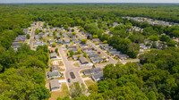 Woodland Estates in Kalamazoo, MI - Building Photo - Building Photo