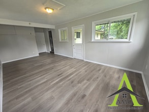104 S 17th Ave in Beech Grove, IN - Building Photo - Building Photo