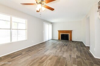 927 E Escuda Dr in Phoenix, AZ - Building Photo - Building Photo