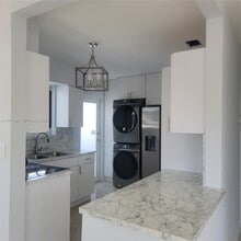 551 NW 60th Ct in Miami, FL - Building Photo - Building Photo