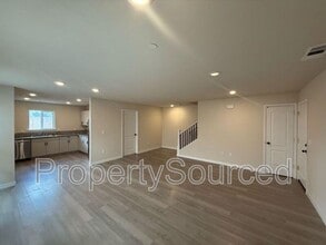 936 W Alameda St in Manteca, CA - Building Photo - Building Photo