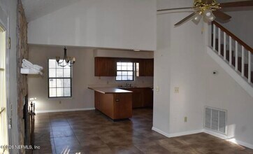 8140 Wakefield Ave in Jacksonville, FL - Building Photo - Building Photo