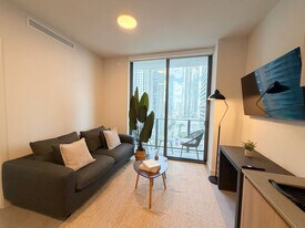 121 NE 5th St, Unit SI FL20-ID1520196P in Miami, FL - Building Photo