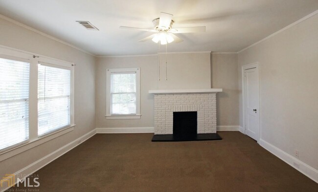 784 Briarcliff Rd NE in Atlanta, GA - Building Photo - Interior Photo