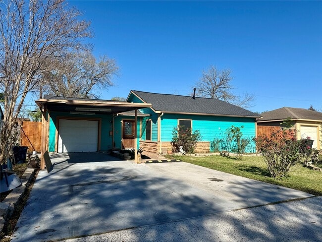 property at 506 Ogilvie St