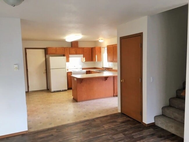 307-A-307-B N Hallett St in Medical Lake, WA - Building Photo - Building Photo