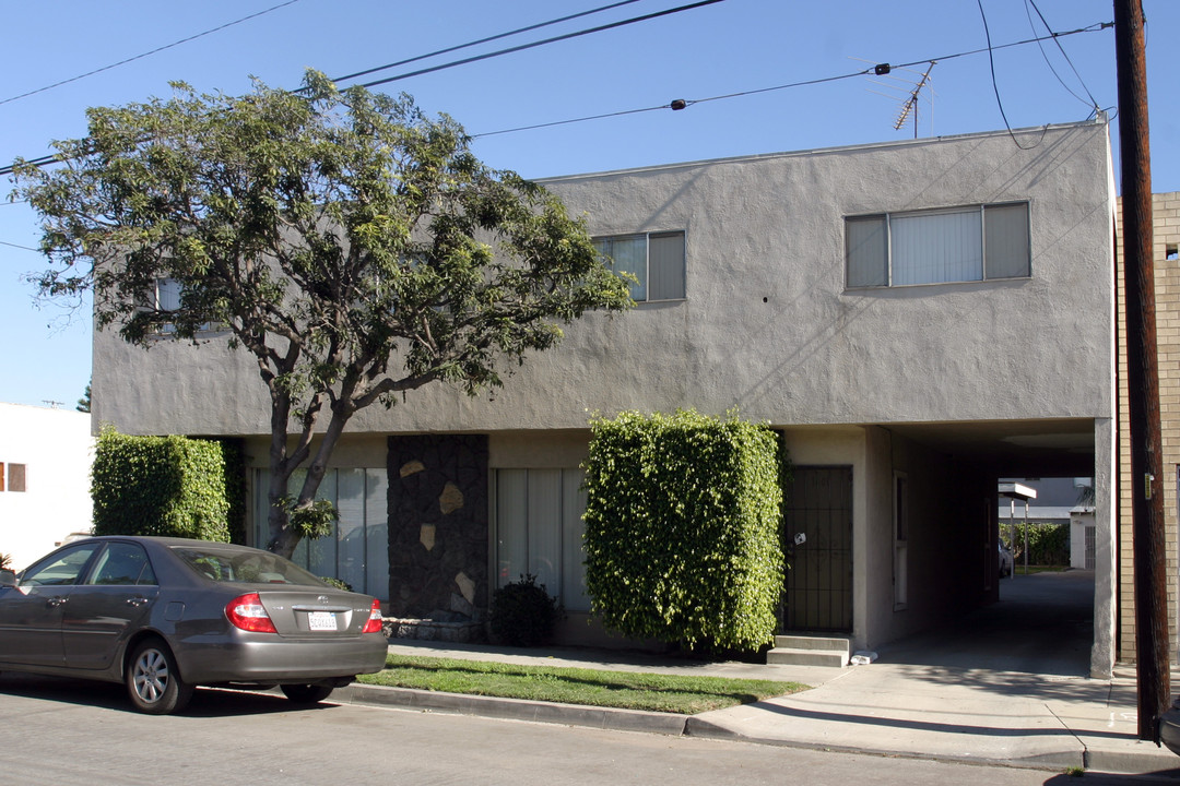 1400-1408 Freeman Ave in Long Beach, CA - Building Photo