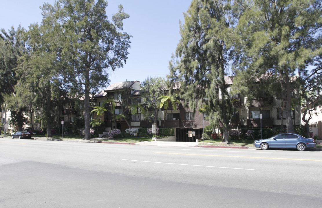 Canyon Glen Apartments in Studio City, CA - Foto de edificio