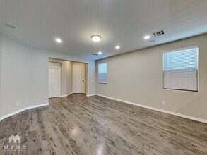 2529 W Gaby Rd in Phoenix, AZ - Building Photo - Building Photo
