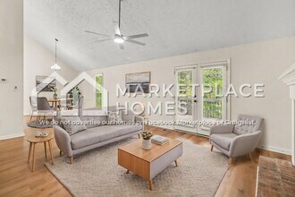 2699 Foxglove Dr SW in Marietta, GA - Building Photo - Building Photo