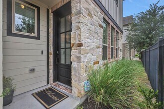 9455 Towne Lake Pkwy in Houston, TX - Building Photo - Building Photo
