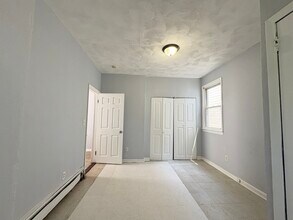 97 Wilkinson Ave, Unit 2 in Jersey City, NJ - Building Photo - Building Photo