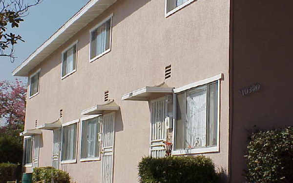 10390 Kimberly Ave in Montclair, CA - Building Photo - Building Photo