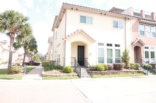 property at 28 W Oaks Dr