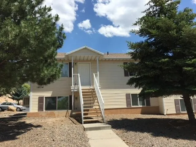 1854 N Wedgewood Ln in Cedar City, UT - Foto de edificio