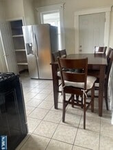 14 N 10th St in Paterson, NJ - Foto de edificio - Building Photo