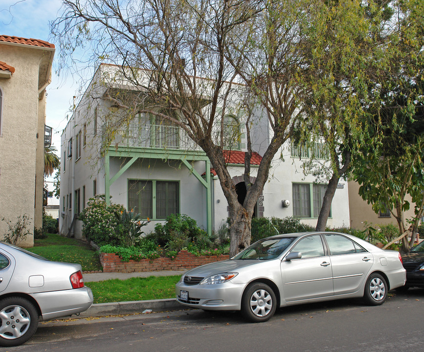 Miriam Gardens in Los Angeles, CA - Building Photo