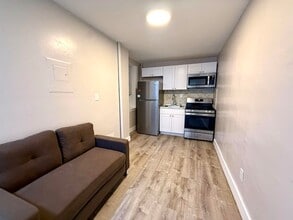 8610 John F. Kennedy Blvd, Unit 1 in North Bergen, NJ - Foto de edificio - Building Photo