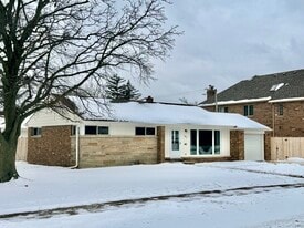 360 W Fremont Ave in Elmhurst, IL - Building Photo