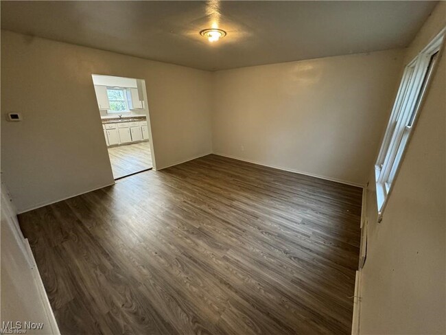 property at 922-924 N Central Dr