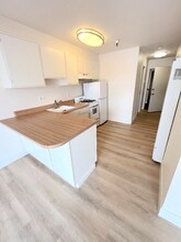 147 Avenida Serra in San Clemente, CA - Building Photo - Building Photo