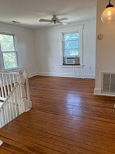 704 Blenheim Ave, Unit #2 in Charlottesville, VA - Foto de edificio - Building Photo