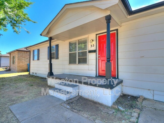 35 Shirley Ln in Edmond, OK - Foto de edificio - Building Photo