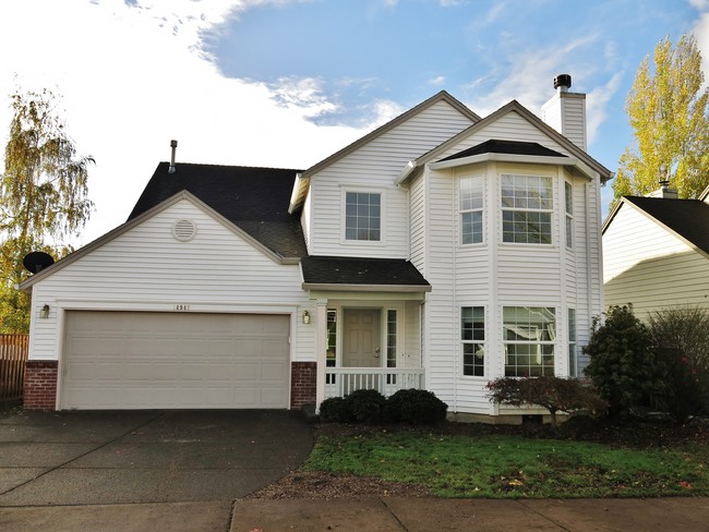 property at 14942 SE Paddington Rd