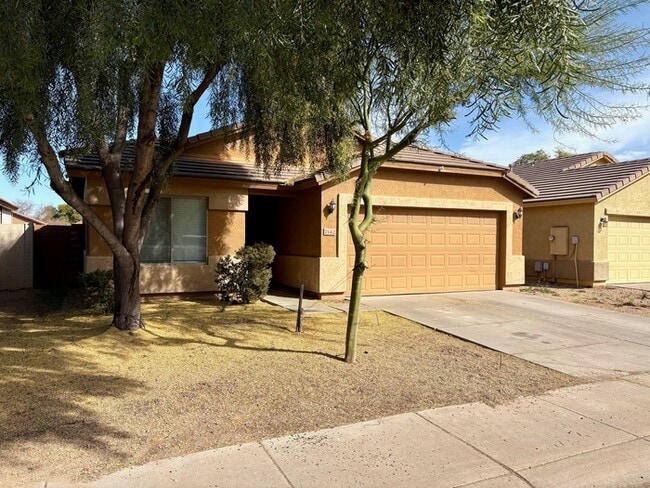 7142 W Beverly Rd in Phoenix, AZ - Building Photo - Building Photo