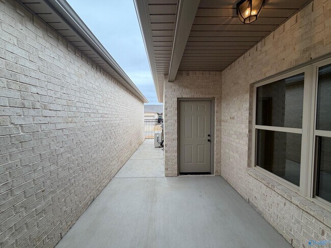 433 Lando Cain Rd in Hartselle, AL - Building Photo - Building Photo