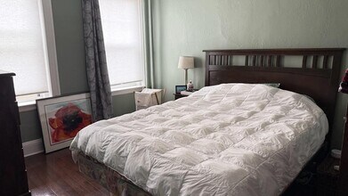 120 Riverway, Unit 2 in Boston, MA - Building Photo - Building Photo