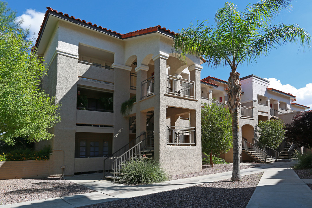 Lantana Apartments in Tucson, AZ - Building Photo