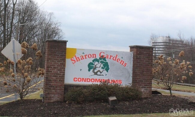 property at 321 Sharon Garden Ct